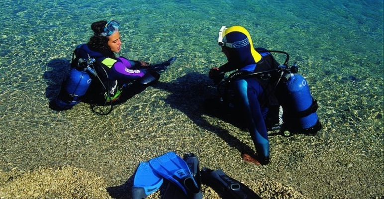 Diving in Bol