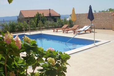 Bol swimming pool apartment (5) Bol swimming pool apartment (5)