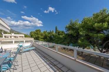 Bol Croatia luxury apartment on the beach (20) Bol Croatia luxury apartment on the beach (20)