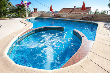 Pool Villa near Trogir (1) Pool Villa near Trogir (1)