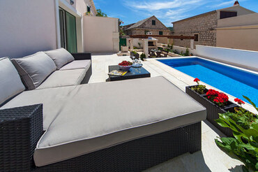 Luxury Croatia Villa rental Vallum island Brac (22) Luxury Croatia Villa rental Vallum island Brac (22)