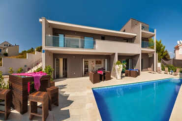 Villa_Rogornica_Riviera_ Croatia_Holiday_Rental_Villa_Moderna (1) Villa_Rogornica_Riviera_ Croatia_Holiday_Rental_Villa_Moderna (1)