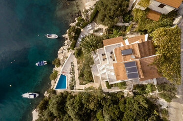 Seafront Croatia pool Holiday villa (1) Seafront Croatia pool Holiday villa (1)
