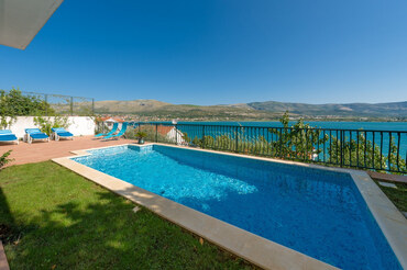 Trogir Riviera Villa rent (38) Trogir Riviera Villa rent (38)