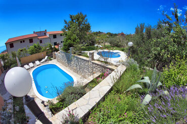 Villa Josipa Makarska (2) Villa Josipa Makarska (2)