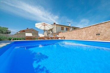 casa Zia pool villa istria (1) casa Zia pool villa istria (1)