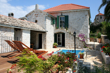 Villa Brac Delight - outdoor pool - Mirca - Croatia (1) Villa Brac Delight - outdoor pool - Mirca - Croatia (1)